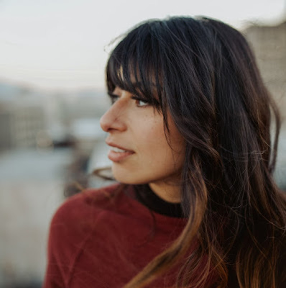 Meet your Posher, Estefani